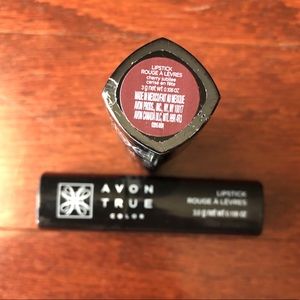 New and sealed Avon true colors lipstick
